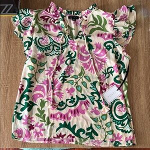NWT Floral Ruffle Sleeve Blouse